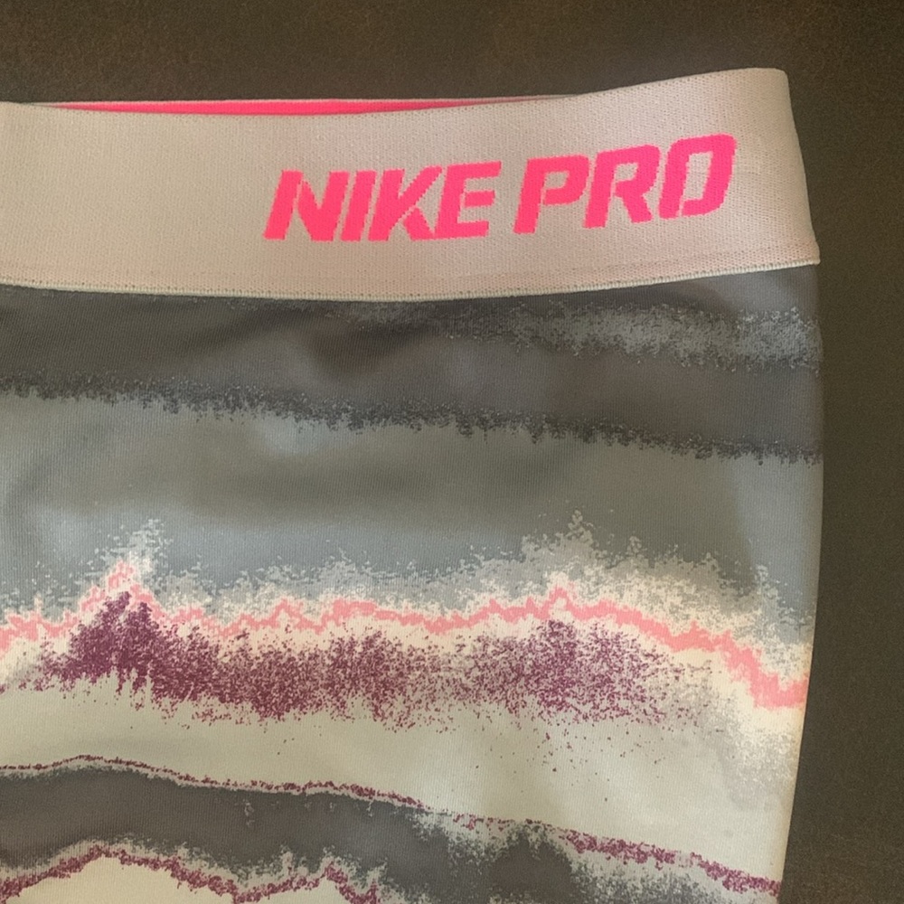 ✨ NIKE Pro Dri-Fit✨ - Picture 7 of 7